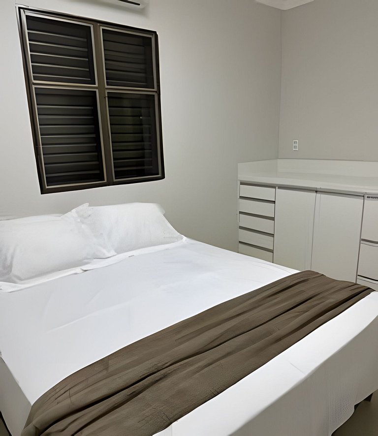 Casa aconchegante com ar-condicionado e garagem