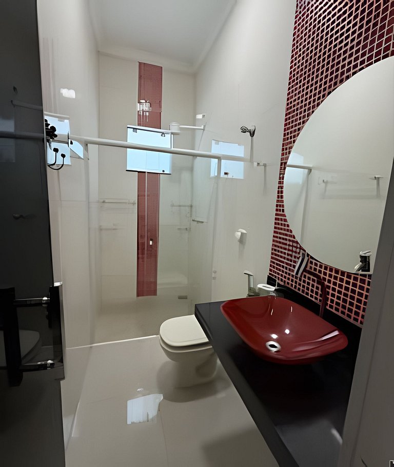 Casa grande c área gourmet churrasqueira 6 pessoas