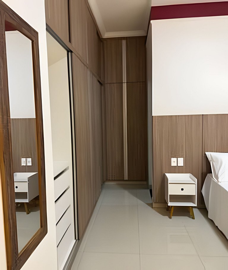 Casa grande c área gourmet churrasqueira 6 pessoas