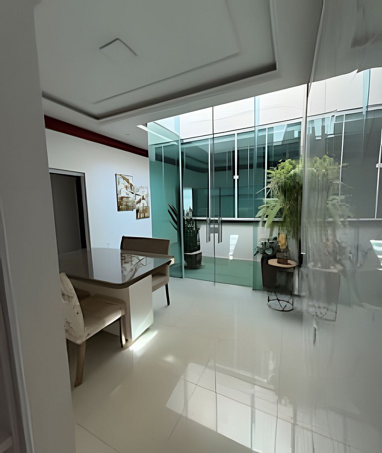 Casa grande c área gourmet churrasqueira 6 pessoas