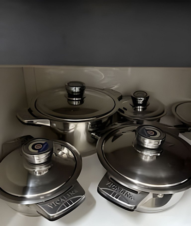 Casa grande c área gourmet churrasqueira 6 pessoas